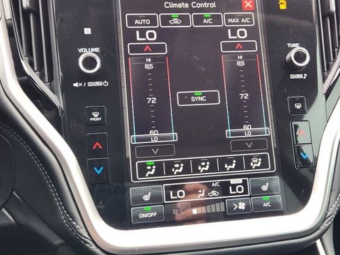 Used 2025 Subaru Outback Premium image 19