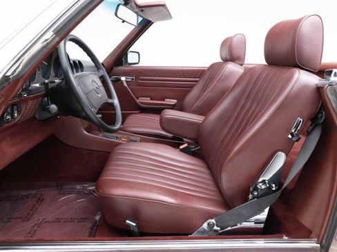 Used 1989 Mercedes-Benz 560 SL image 16