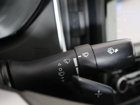 Used 2022 Subaru Impreza 2.0i Premium image 35