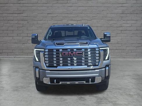 Used 2025 GMC Sierra 2500 Denali w/ Denali Reserve Package AWD/4WD image 8