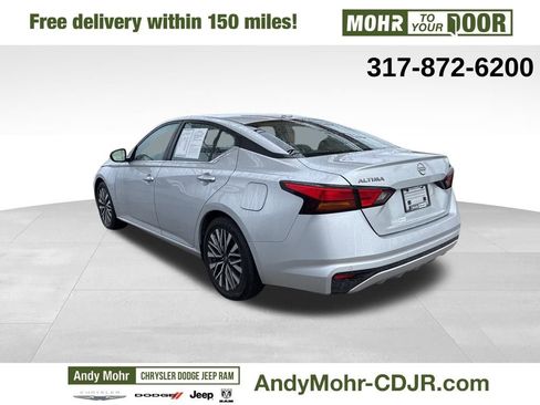 Used 2024 Nissan Altima 2.5 SV image 5