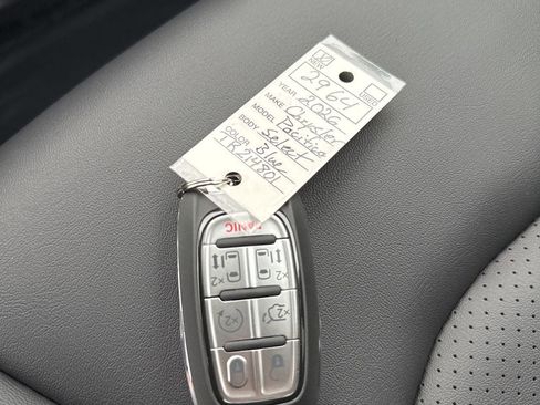 New 2026 Chrysler Pacifica Select image 13