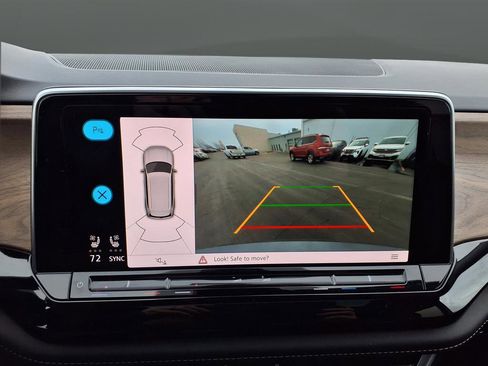 Used 2024 Volkswagen Atlas SE w/ Panoramic Sunroof Package image 30