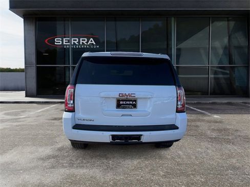 Used 2019 GMC Yukon SLT image 4
