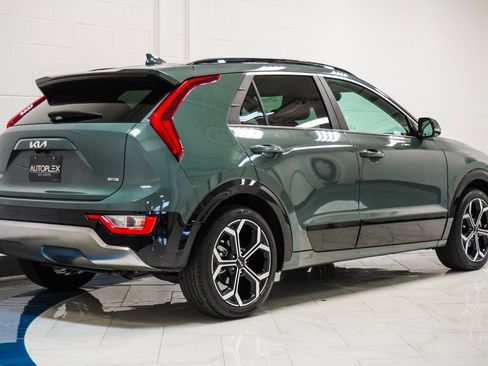 Used 2023 Kia Niro EX Touring image 34