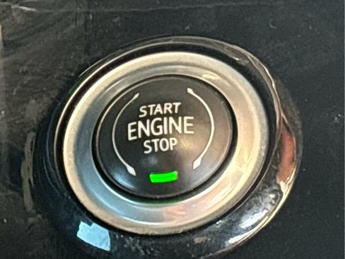 Certified 2022 Chevrolet Silverado 1500 LT AWD/4WD image 19