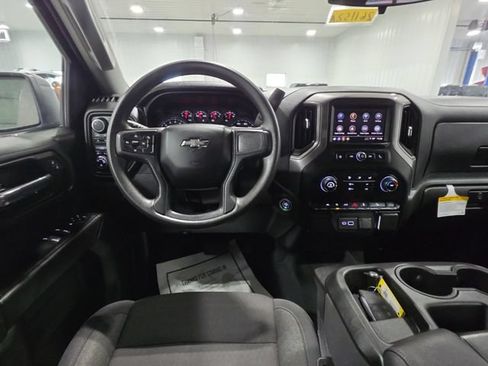 Used 2025 Chevrolet Silverado 1500 Custom Trail Boss w/ LPO, Dark Essentials Package AWD/4WD image 10