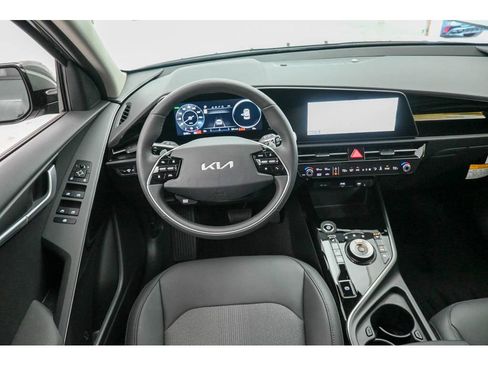 New 2025 Kia Niro Wind image 14