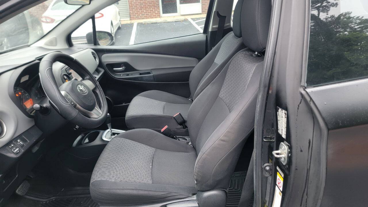 Used 2015 Toyota Yaris LE FWD image 11