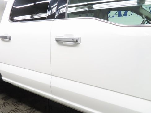 Used 2025 Ford F450 Platinum w/ Platinum Plus Package image 32