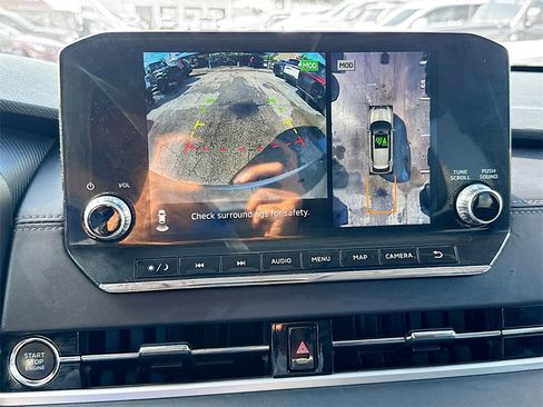 Used 2023 Mitsubishi Outlander SE image 15