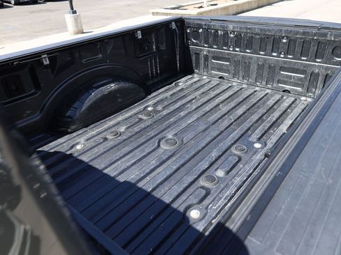 Used 2019 Ford F250 XLT w/ XLT Premium Package AWD/4WD image 24