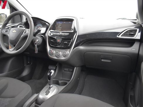 Used 2019 Chevrolet Spark LT image 11