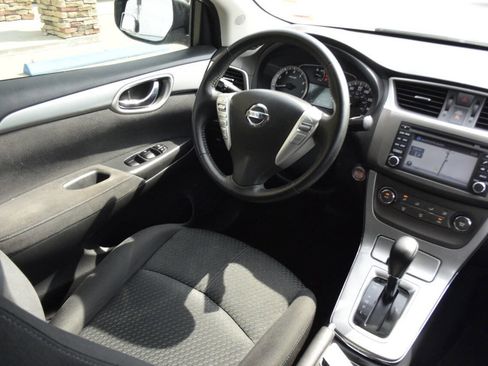 Used 2014 Nissan Sentra SR w/ SR Driver Package image 25