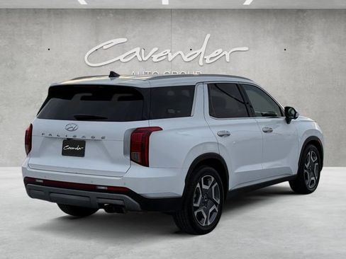 Used 2023 Hyundai Palisade SEL w/ Premium Package image 16