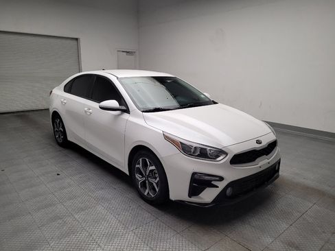 Used 2021 Kia Forte LXS FWD image 13