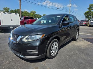 Used 2020 Nissan Rogue S FWD video 1