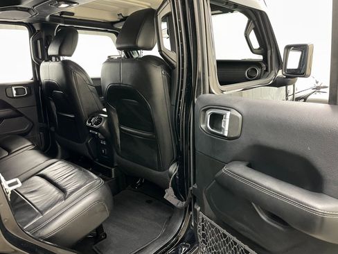 Used 2018 Jeep Wrangler Unlimited Sahara w/ LED Lighting Group image 37