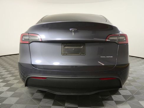 Used 2023 Tesla Model Y Long Range image 4