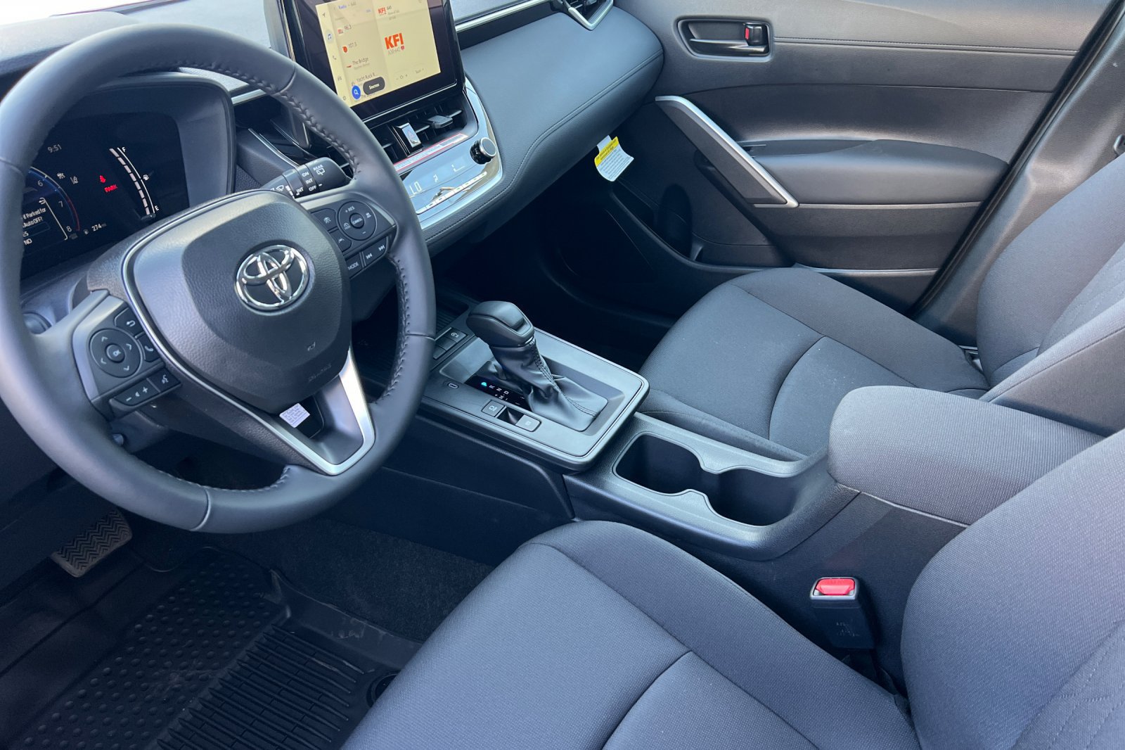Certified 2026 Toyota Corolla Cross LE FWD image 9