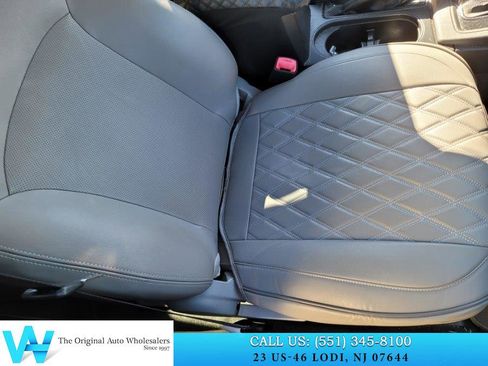 Used 2016 Subaru Forester 2.5i Touring w/ Popular Package #2 image 11