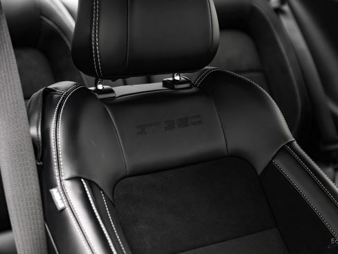 Used 2015 Ford Mustang Shelby GT350 RWD image 47