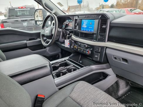 Used 2023 Ford F250 XLT image 31
