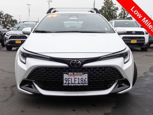 Certified 2024 Toyota Corolla SE image 3