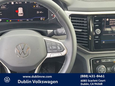 Certified 2023 Volkswagen Atlas SEL image 15