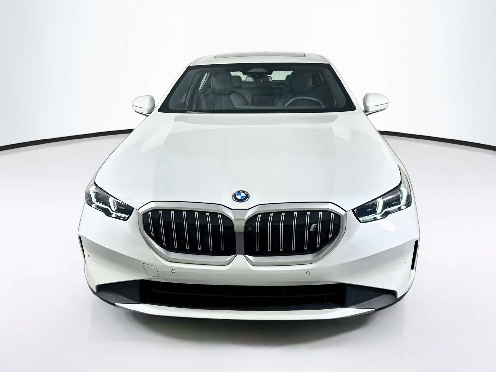 Used 2025 BMW i5 eDrive40i RWD image 2