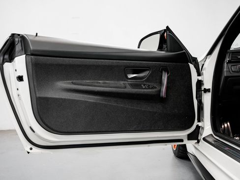 Used 2016 BMW M4 GTS RWD image 21