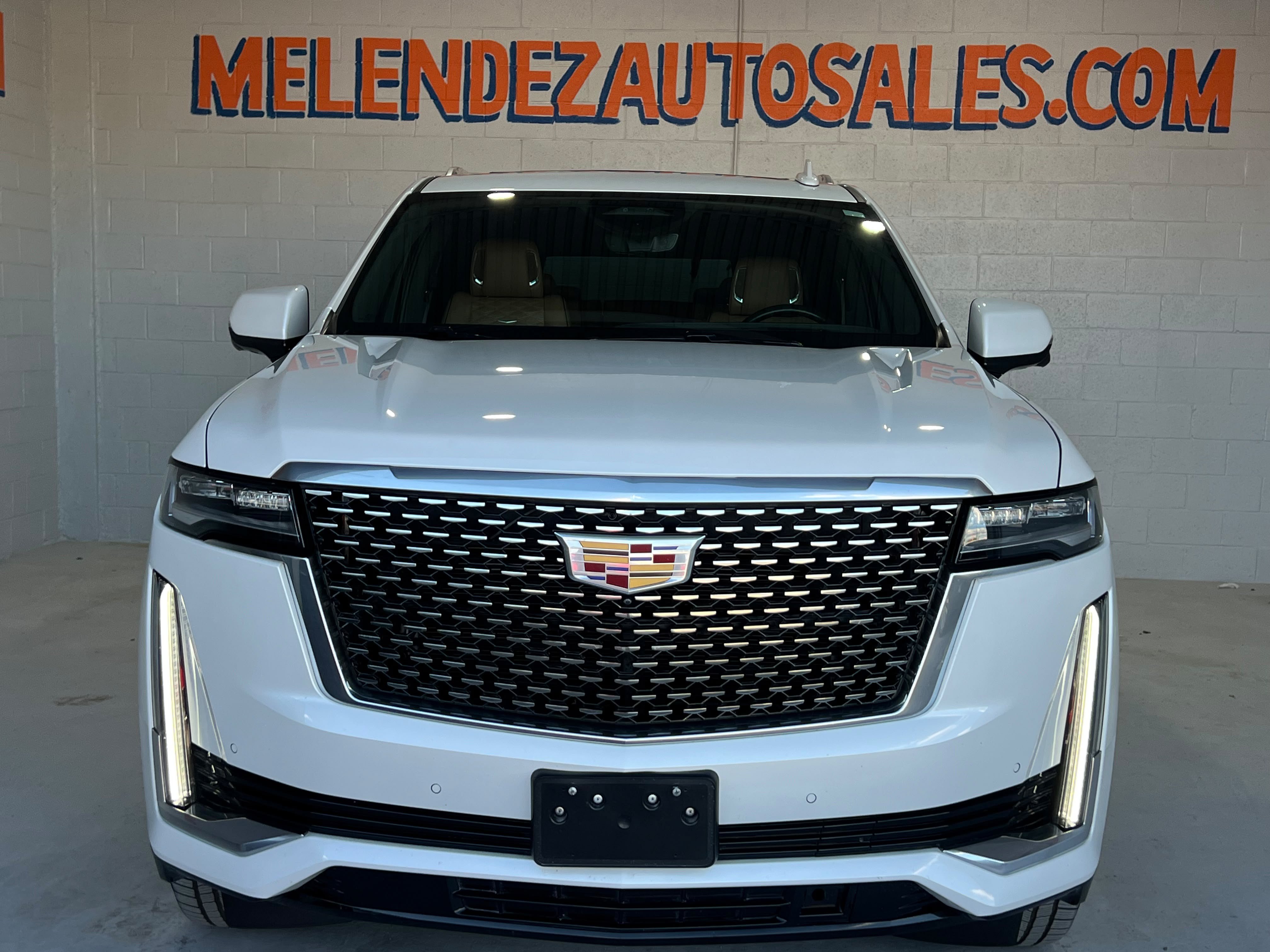 Used 2022 Cadillac Escalade Premium Luxury AWD/4WD image 6