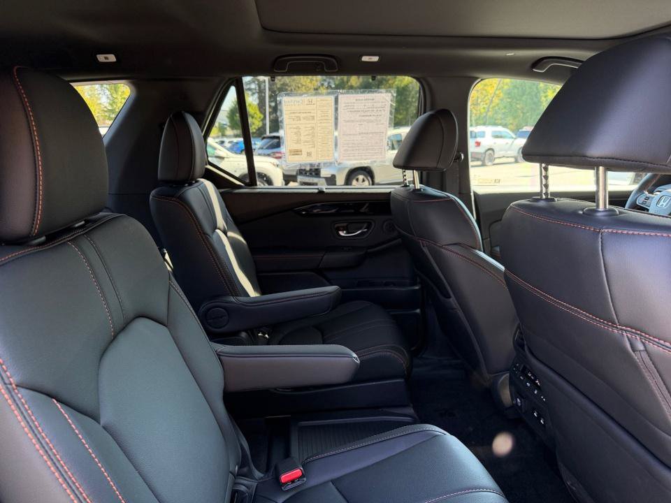 Certified 2026 Honda Pilot TrailSport image 33