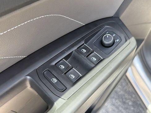 Used 2023 Volkswagen Atlas SE FWD image 10