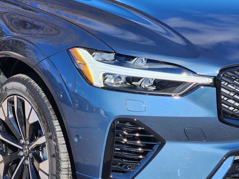 New 2026 Volvo XC60 T8 Plus w/ Protection Package Premier image 27