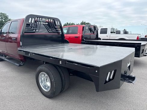 Used 2024 RAM 3500 Tradesman w/ Chrome Appearance Group AWD/4WD image 2
