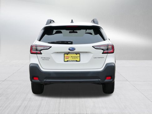 Used 2024 Subaru Outback Premium image 6