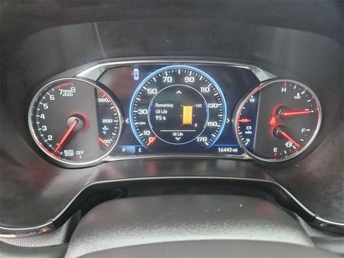 Used 2025 Chevrolet Blazer RS image 18