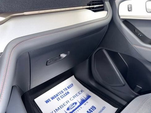 New 2026 Ford Explorer Active AWD/4WD image 28