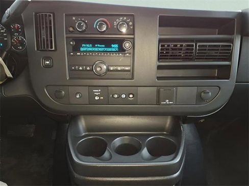 Used 2018 Chevrolet Express 3500 LT w/ LT Preferred Equipment Group image 18