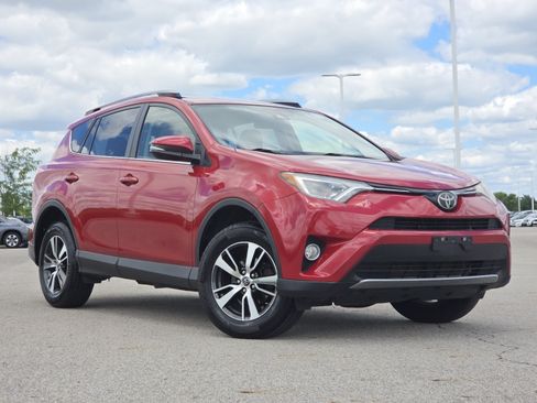 Used 2017 Toyota RAV4 XLE w/ All Weather Liner Package AWD/4WD image 2