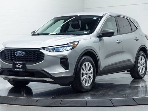 Used 2023 Ford Escape Active AWD/4WD image 6