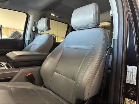 Used 2025 Ford F150 Lightning Flash AWD/4WD image 18