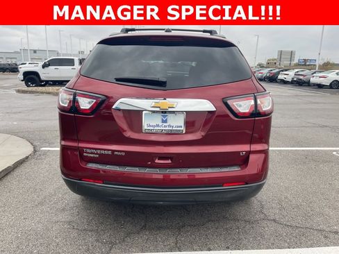 Used 2017 Chevrolet Traverse LT image 3