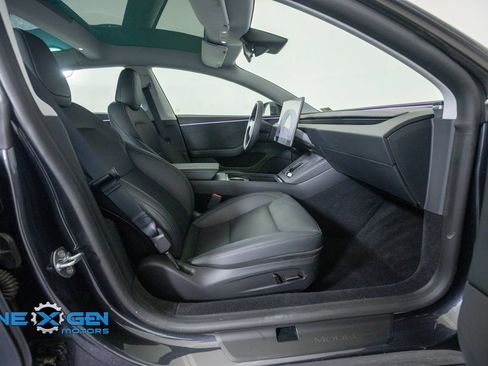 Used 2025 Tesla Model 3 Long Range AWD/4WD image 38