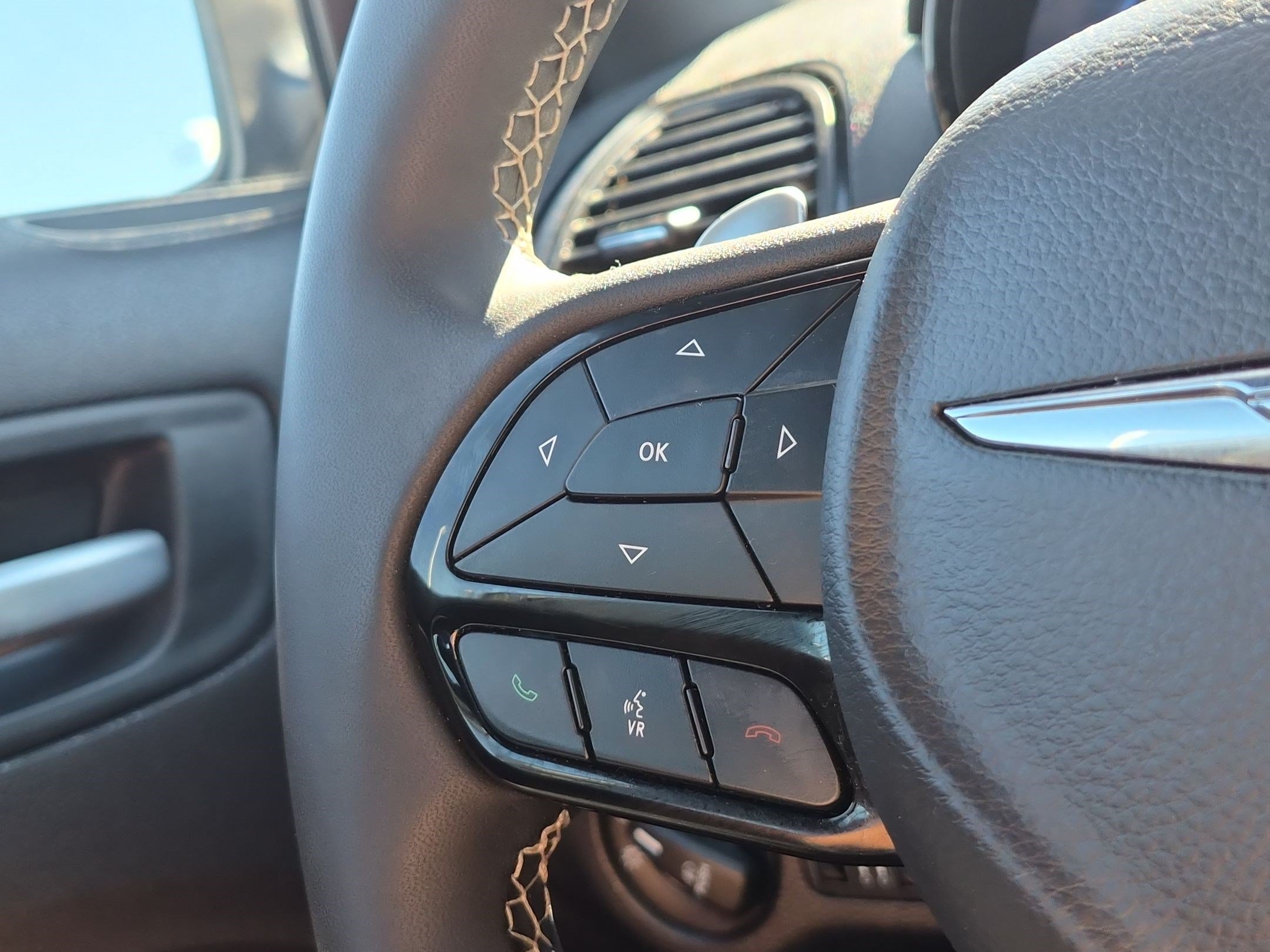 Used 2023 Chrysler 300 S RWD image 18