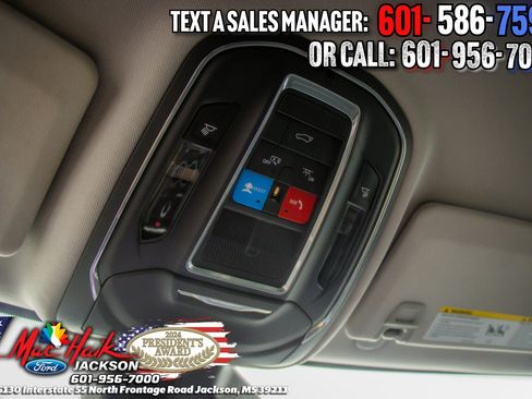 Used 2023 Jeep Grand Cherokee Limited image 17