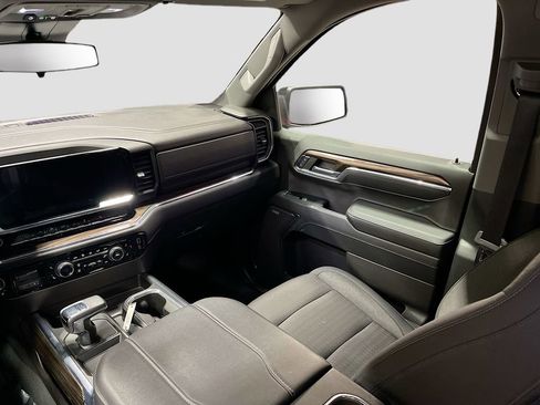 Used 2023 Chevrolet Silverado 1500 RST w/ Convenience Package II image 24