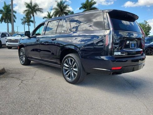 Used 2023 Cadillac Escalade ESV Sport Platinum w/ LPO, Floor Liner Package image 4