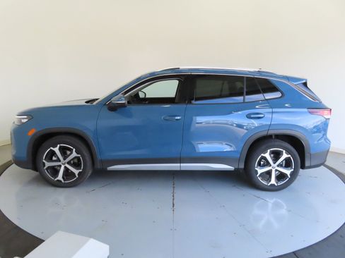 New 2026 Volkswagen Tiguan SE FWD image 8